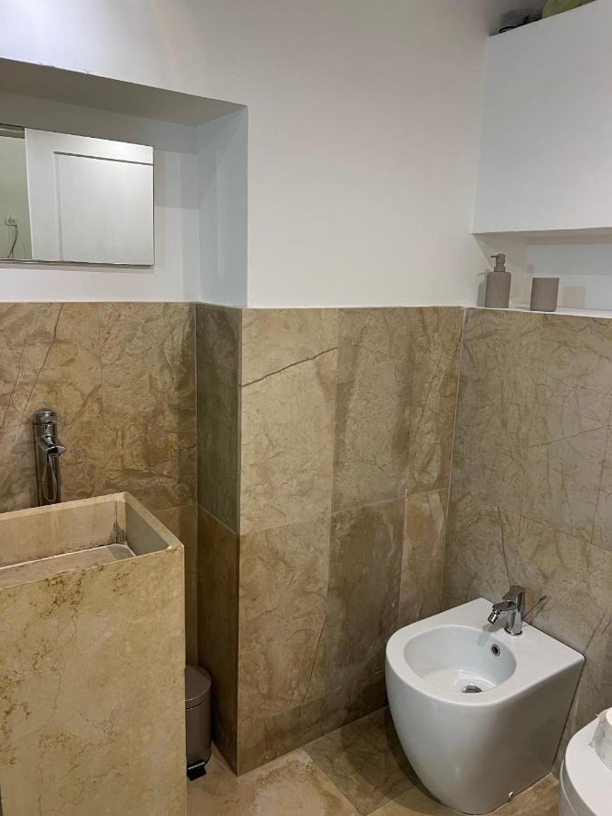 Li Turnisi Apartment Lecce Esterno foto