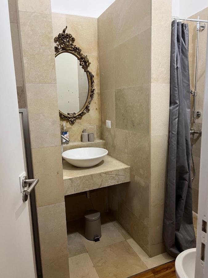 Li Turnisi Apartment Lecce Esterno foto