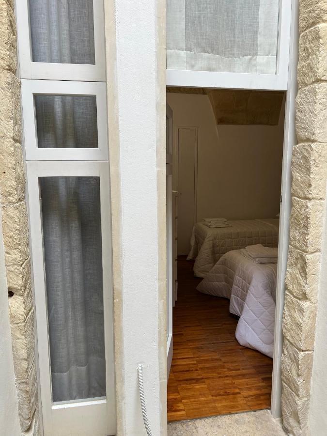 Li Turnisi Apartment Lecce Esterno foto